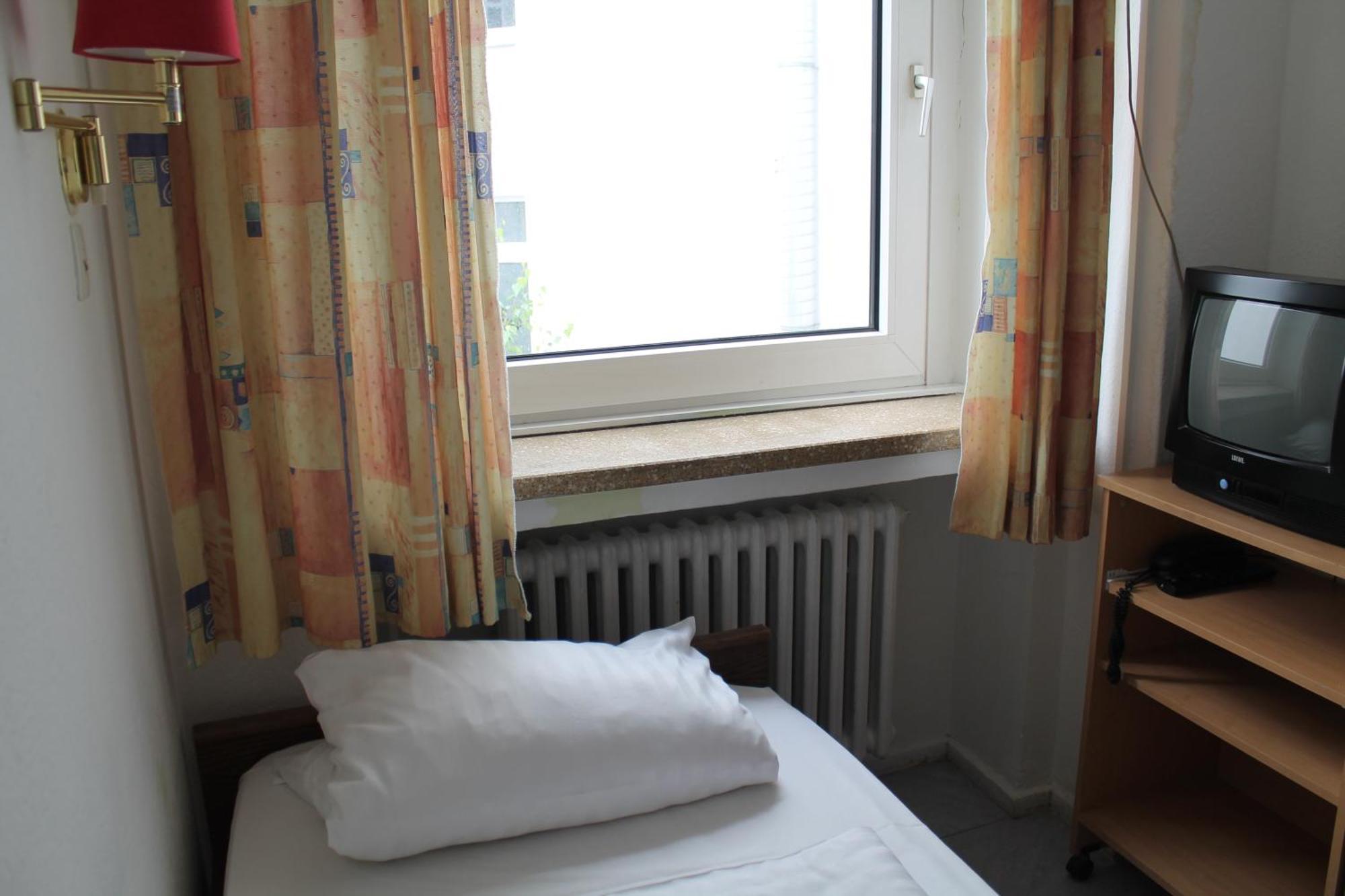 Hotel Lilienhof ฮัมบูร์ก ภายนอก รูปภาพ