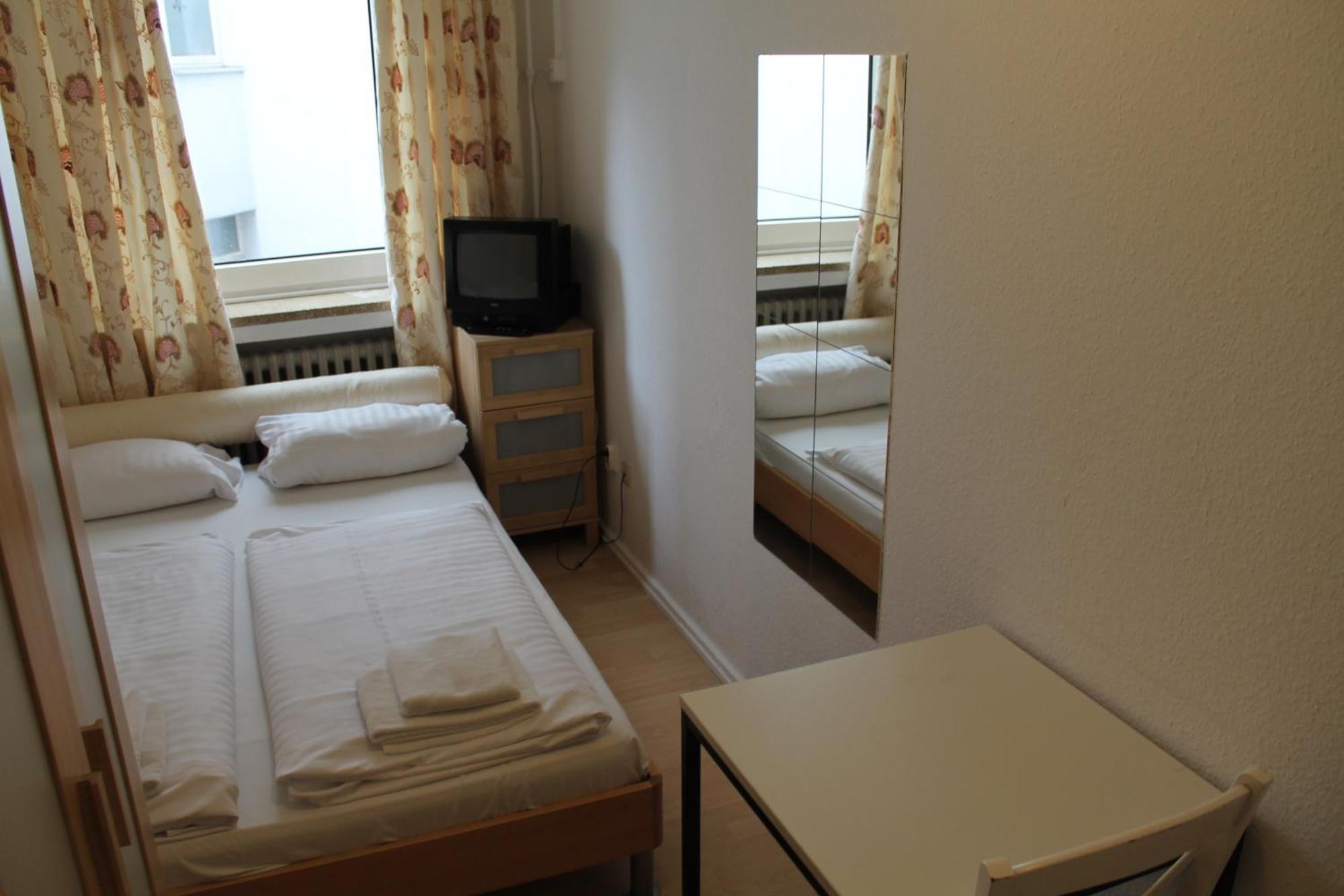 Hotel Lilienhof ฮัมบูร์ก ภายนอก รูปภาพ